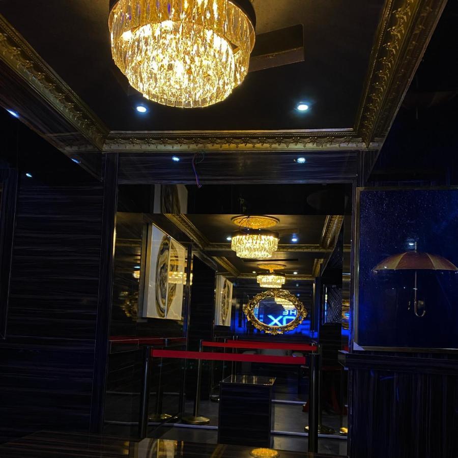No.1 Hotel Abuja Exterior photo