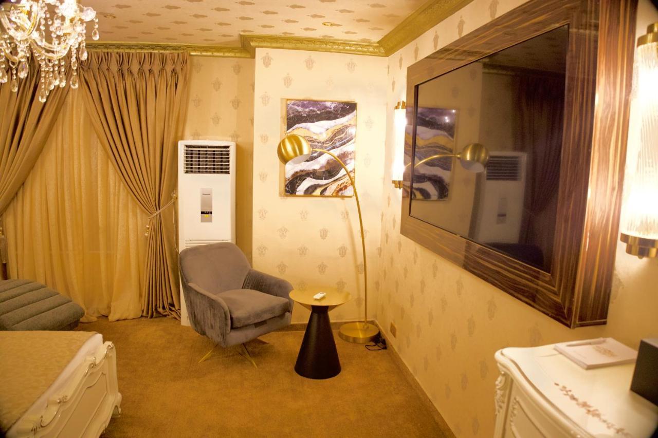 No.1 Hotel Abuja Exterior photo